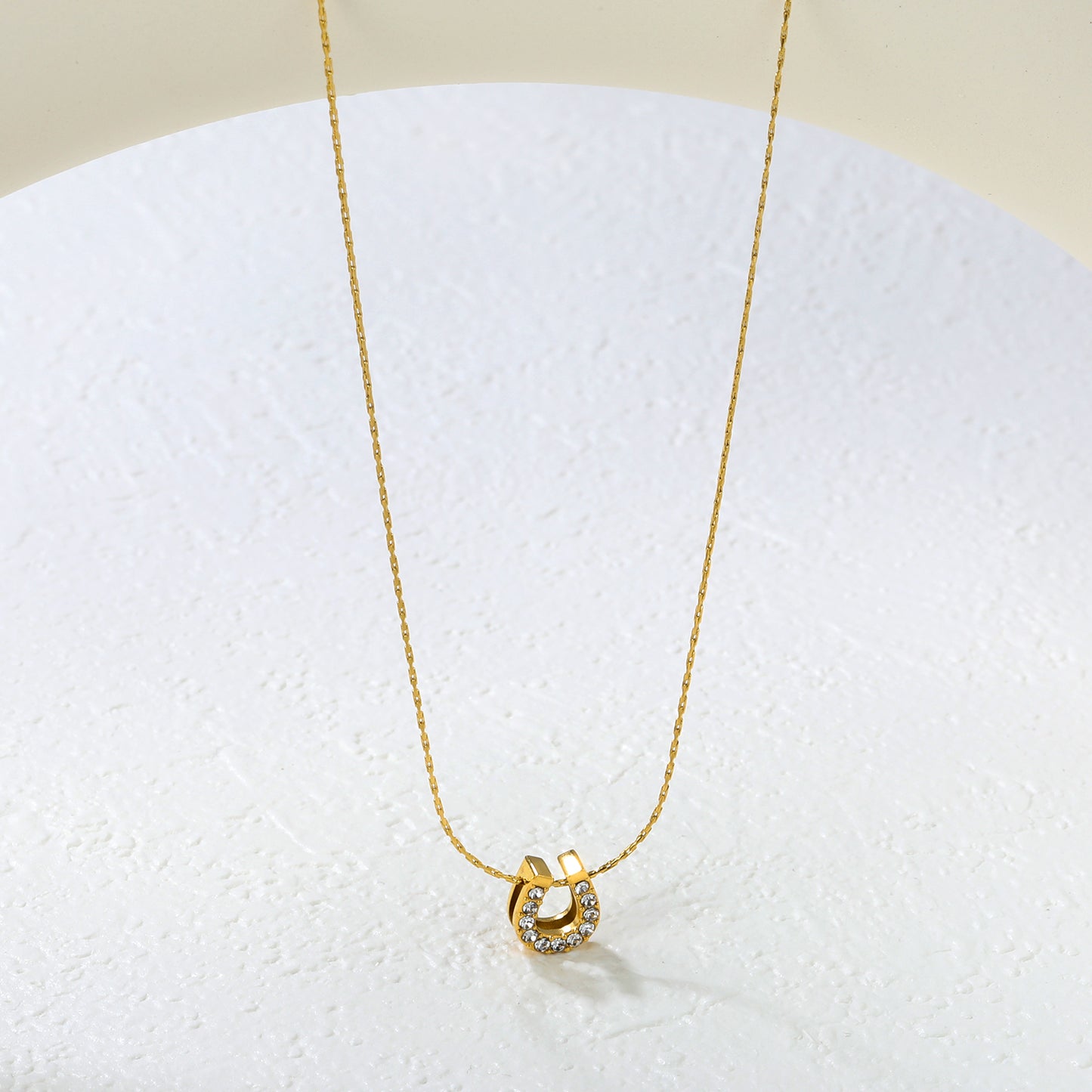 CLL HERRADURA CON ZIRCONIA