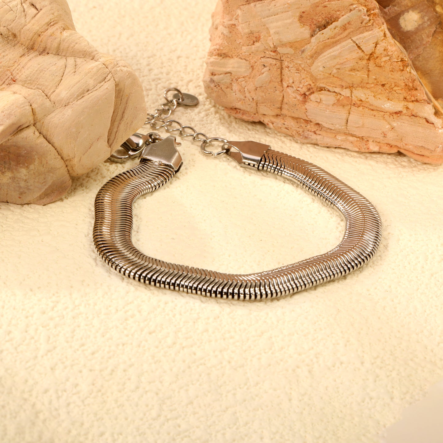 PULSERA PANZA DE VIBORA PLATEADA