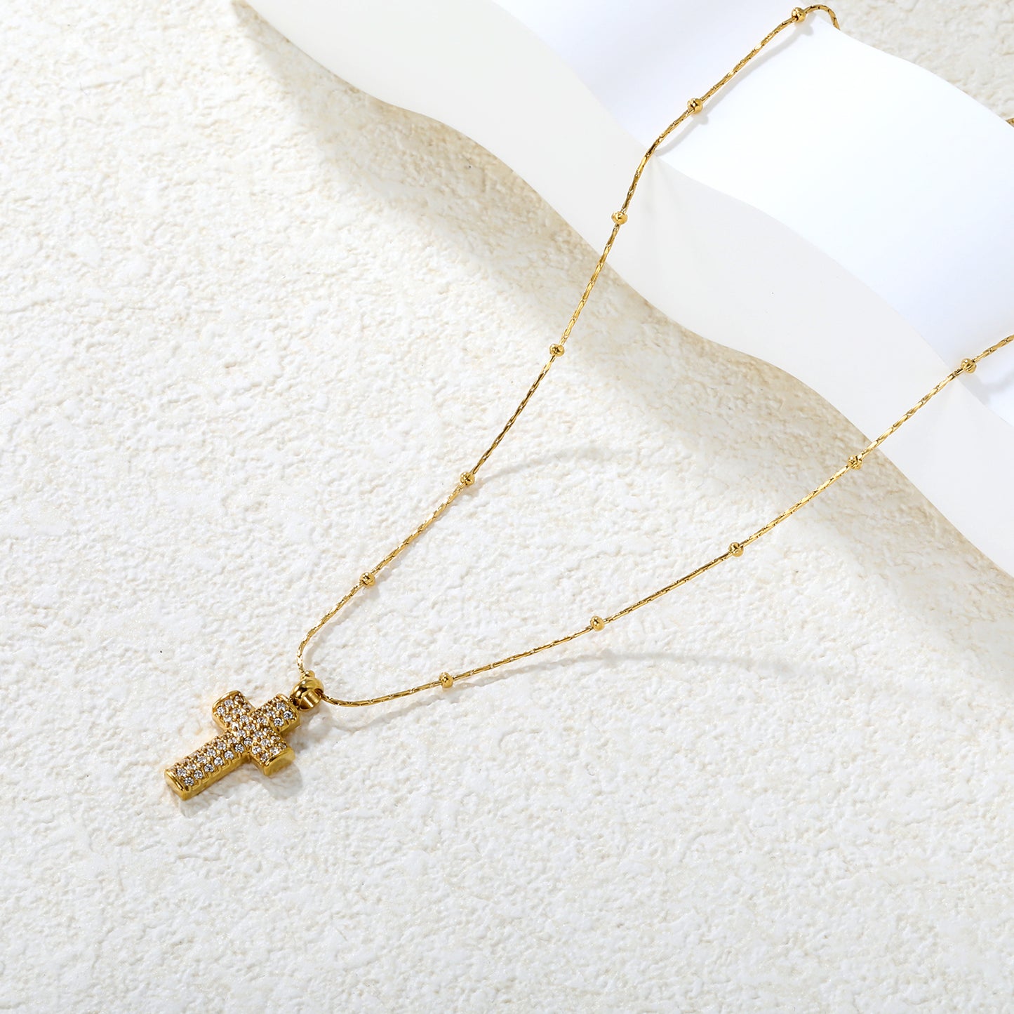 COLLAR CRUZ ZIRCONIA CADENA ESFERAS