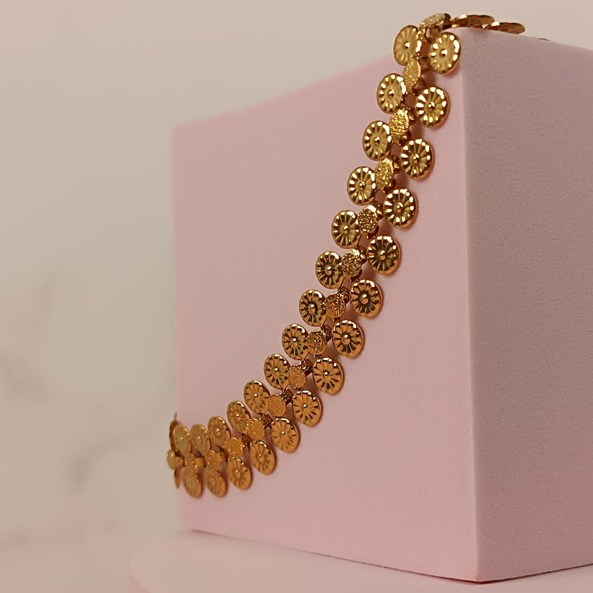 COLLAR MONEDAS DORADO
