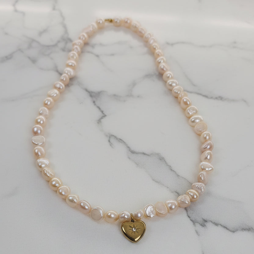 COLLAR PERLA ROSADA LILA