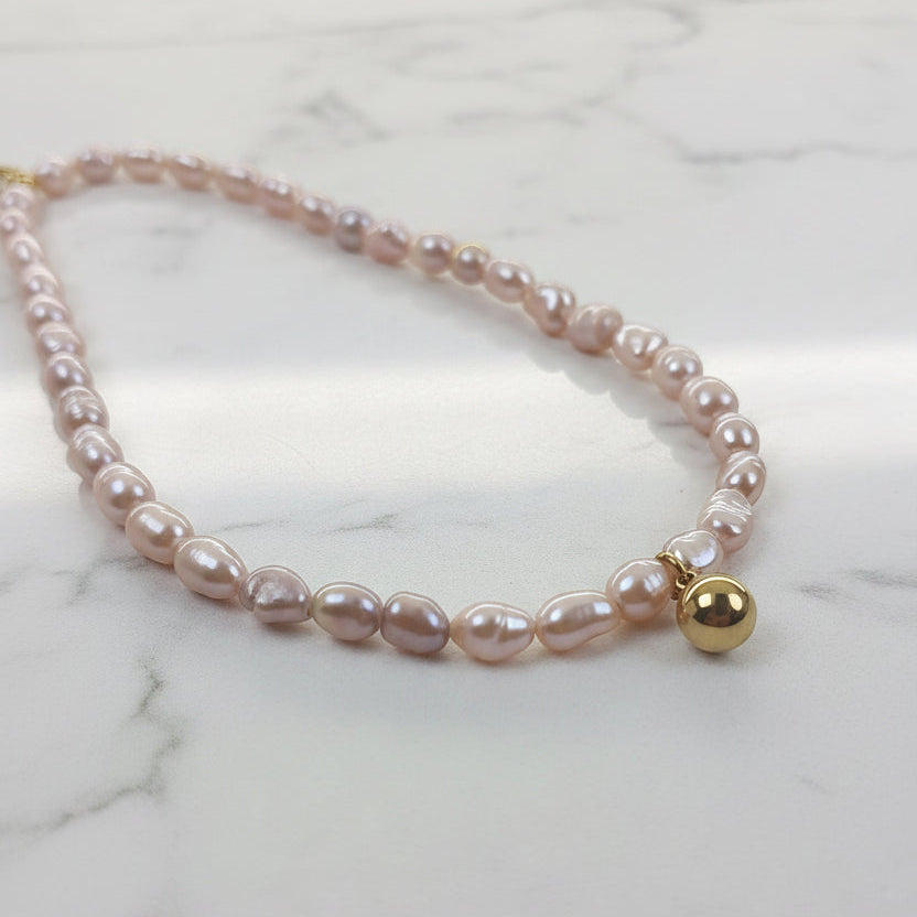 COLLAR PERLA ROSADAS Y LILA