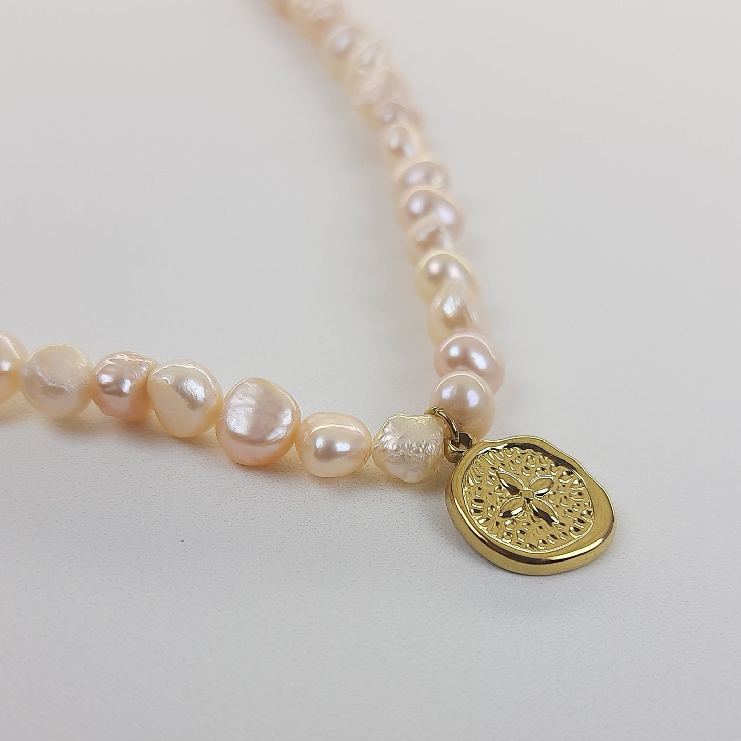 COLLAR PERLA ROSADA LILA