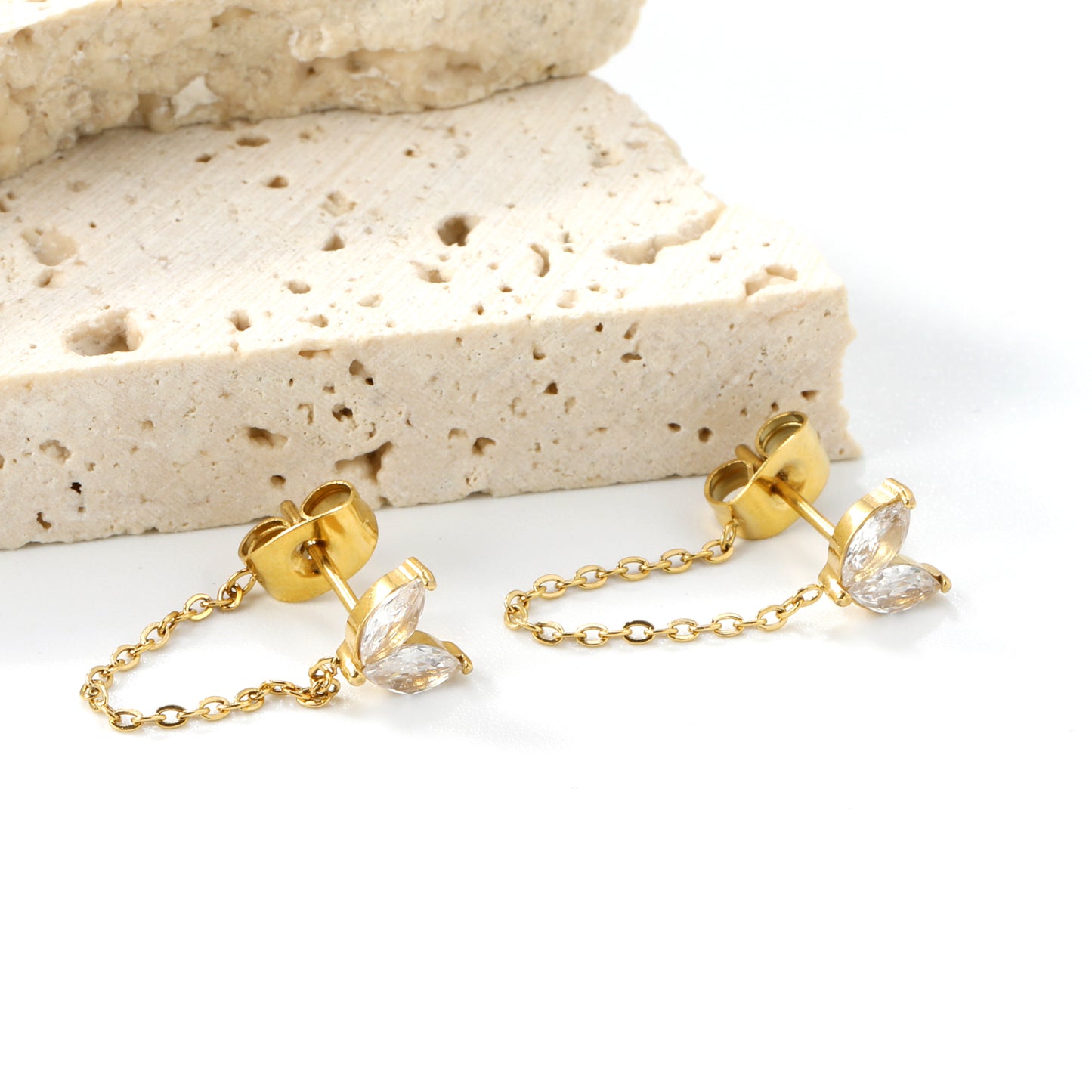 ARETE VECTOR CON CADENA