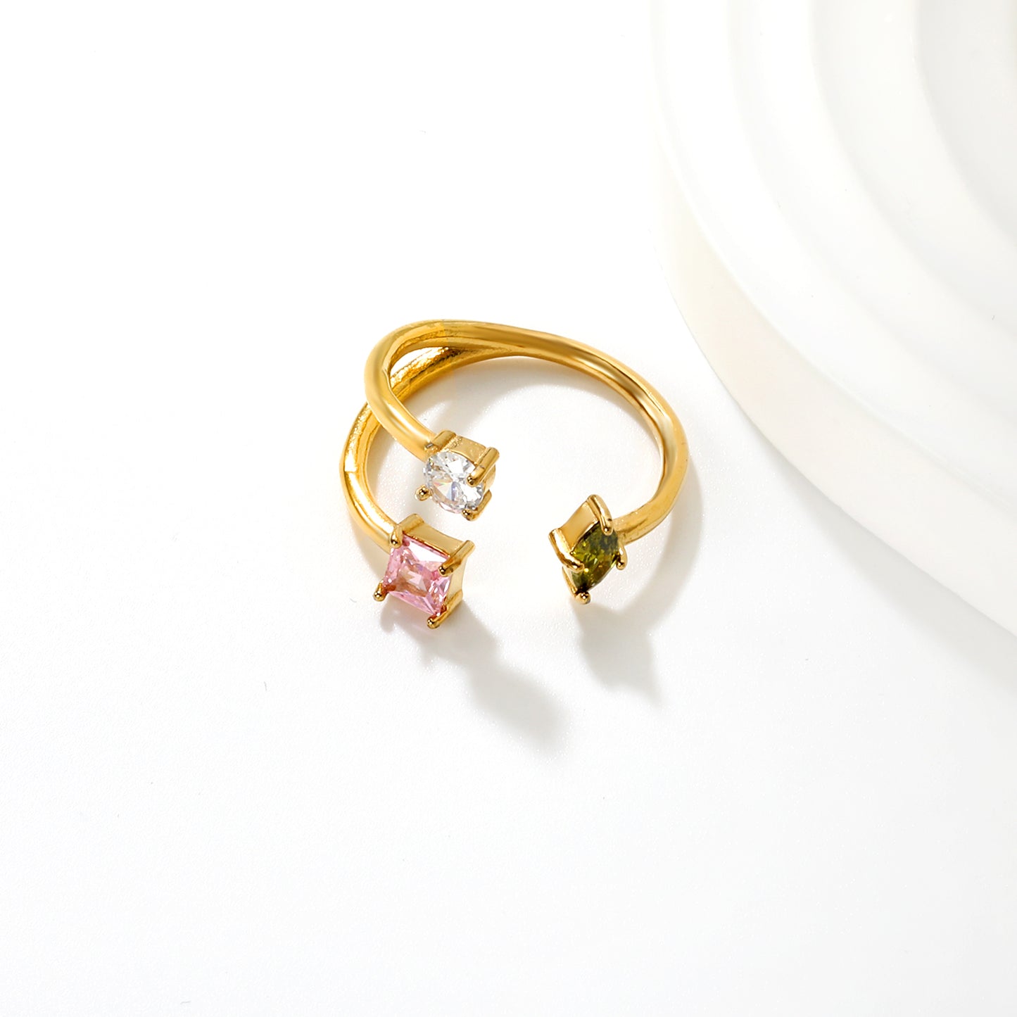 ANILLO 3  ZIRCONIAS GEOMETRICAS VERDE ROSA Y BLANCO