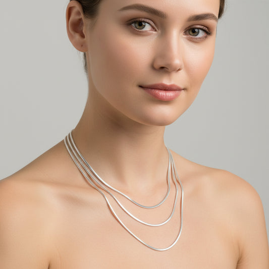 COLLAR TRIPLE COLA DE RATON PLATEADO