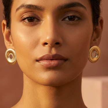 ARETES DONA CENTRO DORADO
