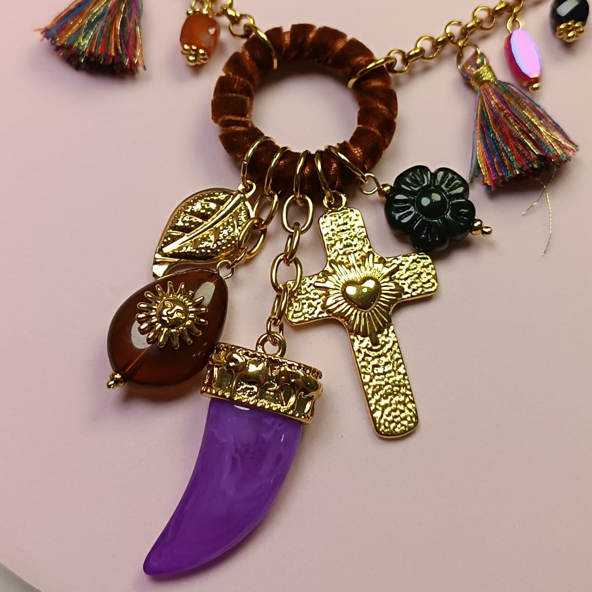 COLLAR COLMILLO MORADO