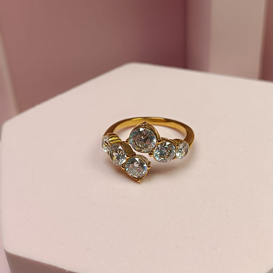 ANILLO 6 ZIRCONIAS REDONDAS