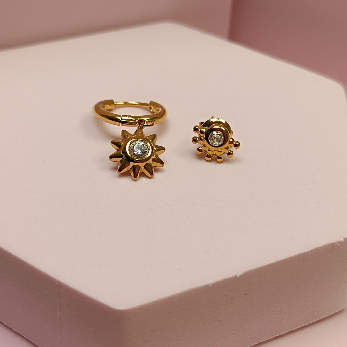 SET 3 ARETES DORADO