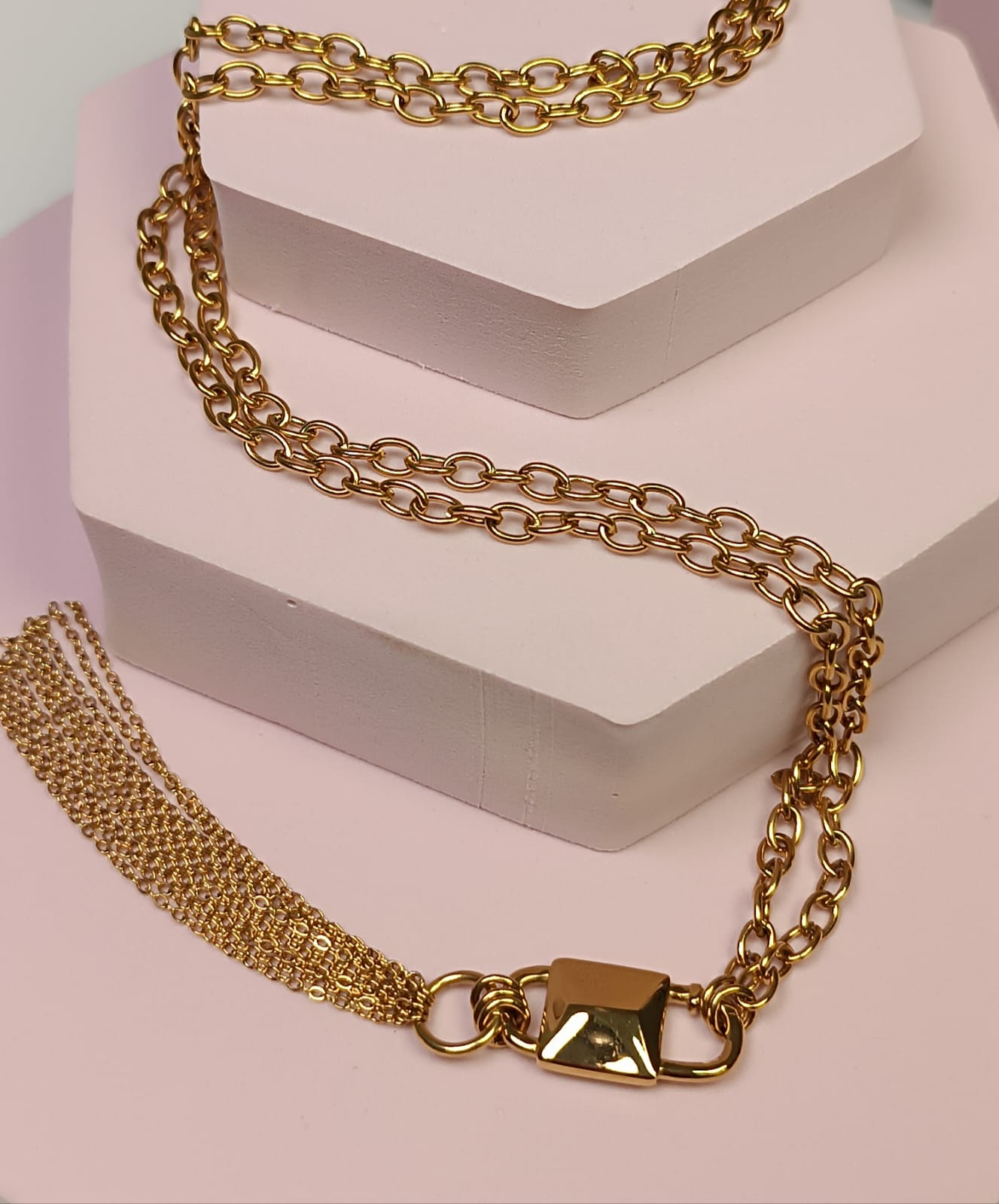 COLLAR LARGO CANDADO FLECOS