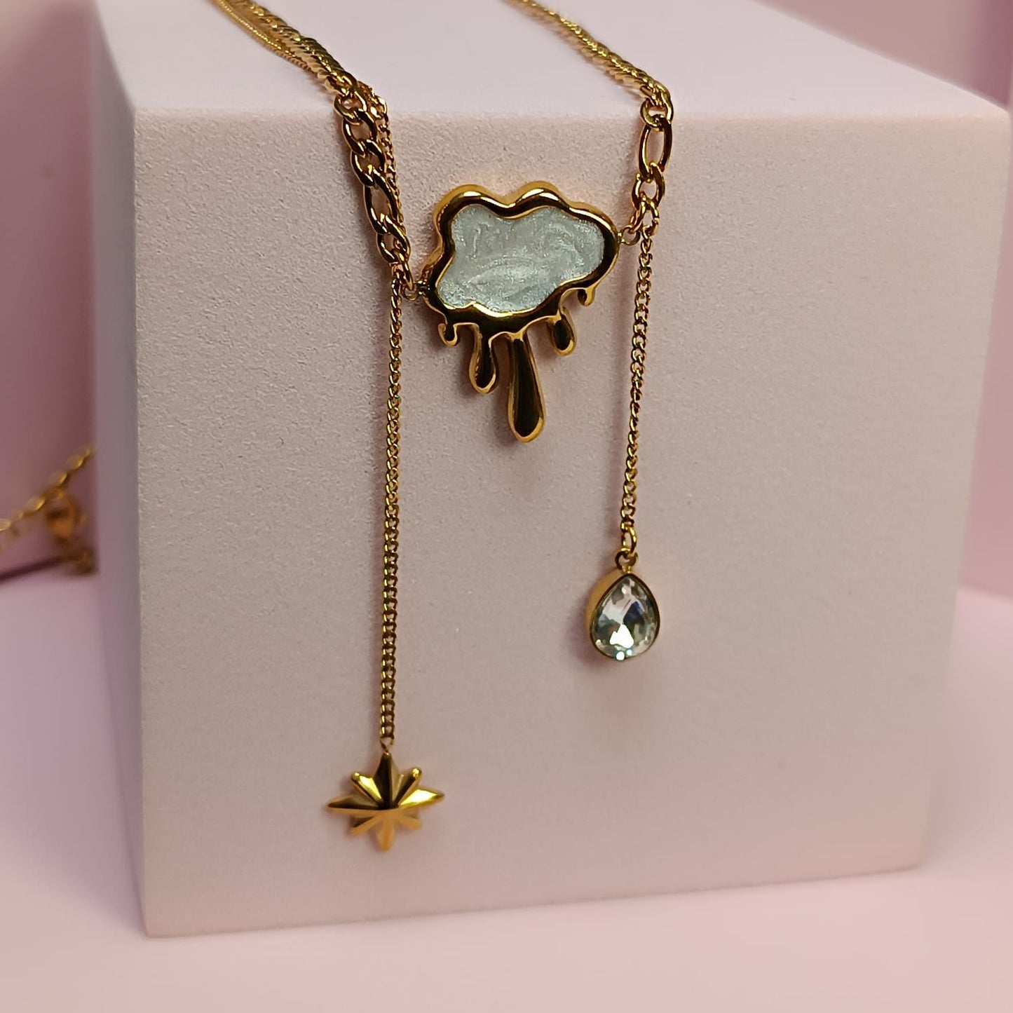 COLLAR NUBE CON LLUVIA