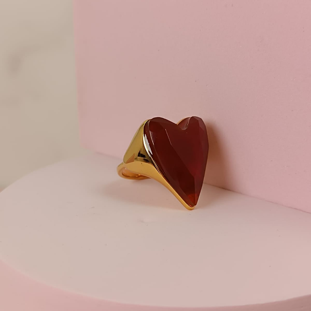 ANILLO CORAZON PIEDRA ROJA