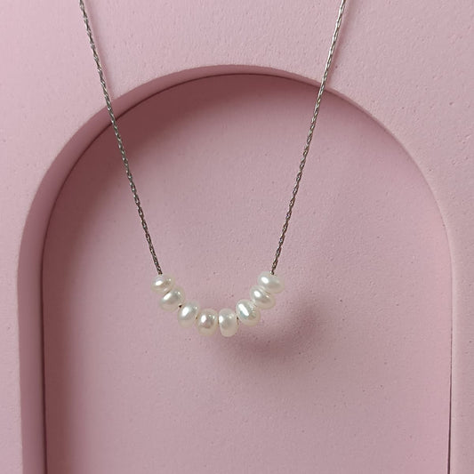 COLLAR HILO MINI PERLAS PLATEADO