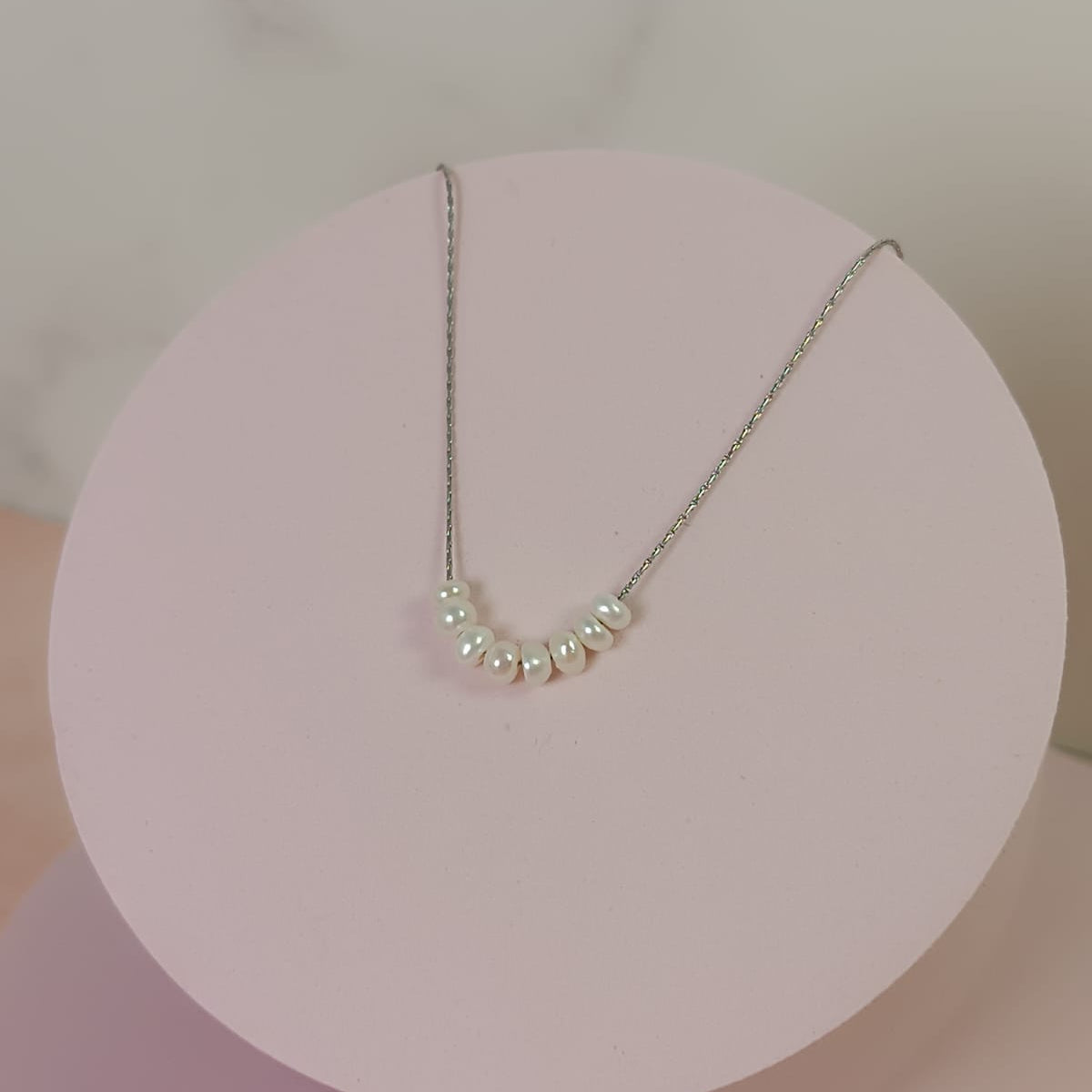 COLLAR HILO MINI PERLAS PLATEADO