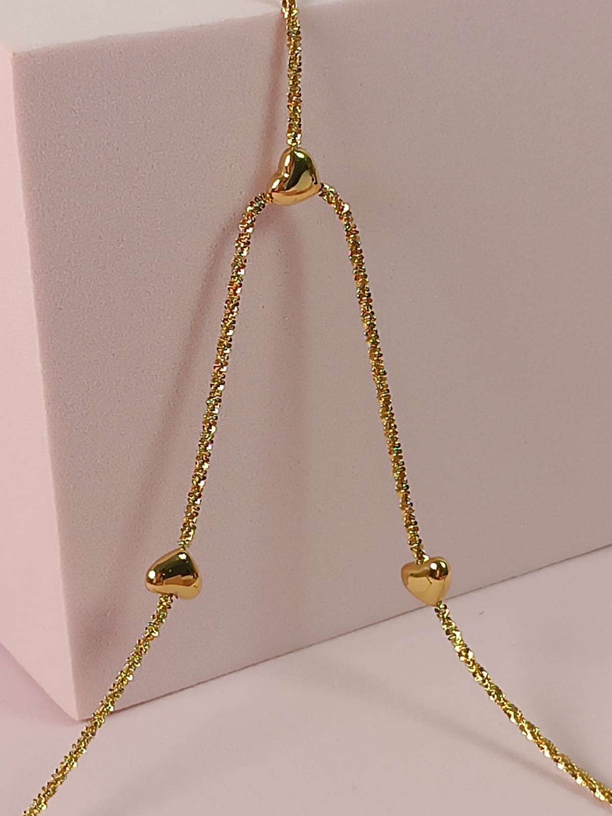CORBATERO ESCARCHADO MINI CORAZONES DORADO