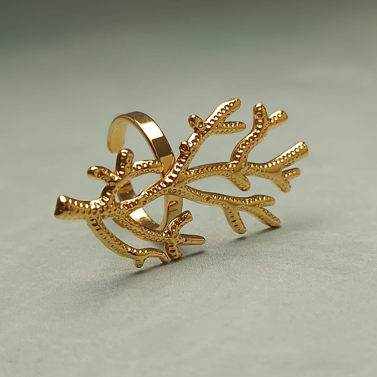 ANILLO CORAL GRANDE