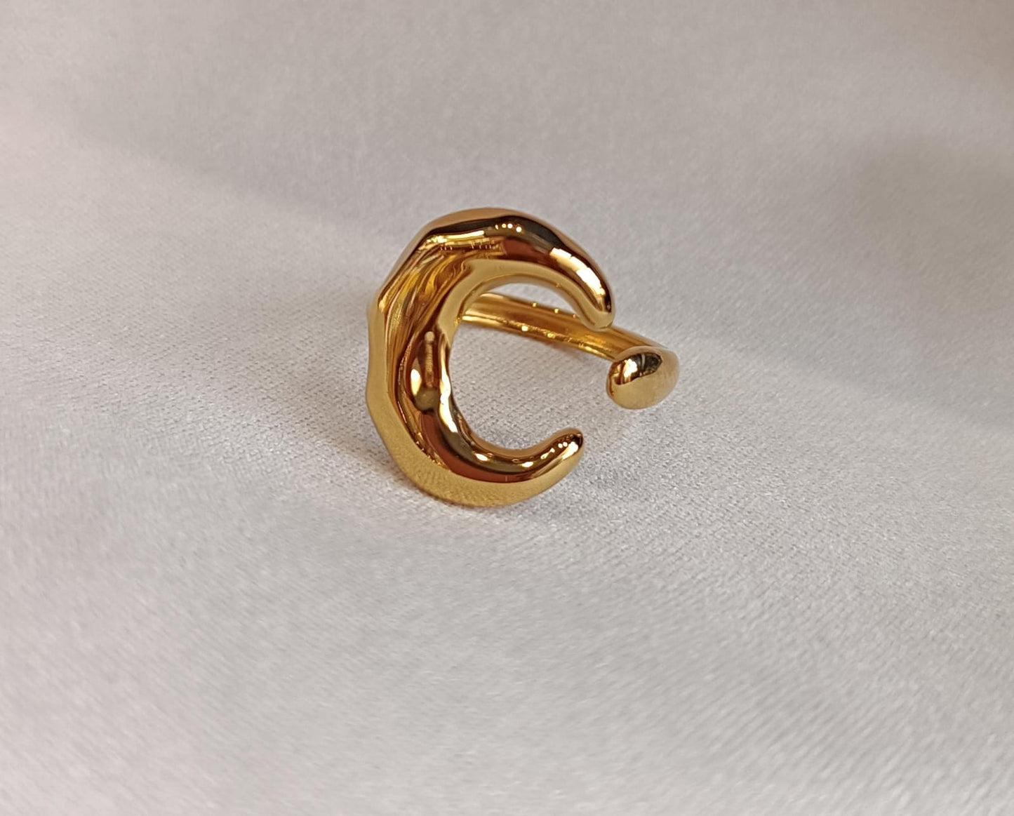 ANILLO AJUSTABLE MEDIA LUNA MARTILLADA